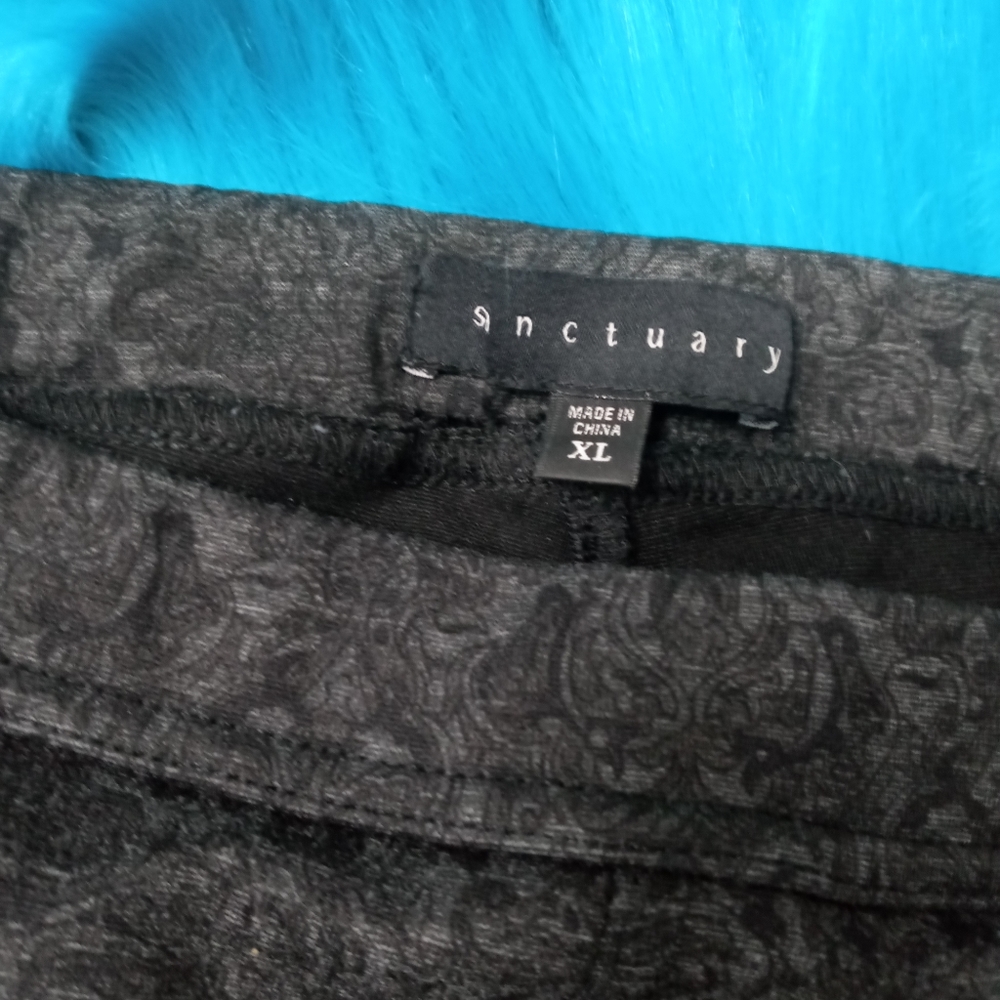 Pants - Picture 3 of 4